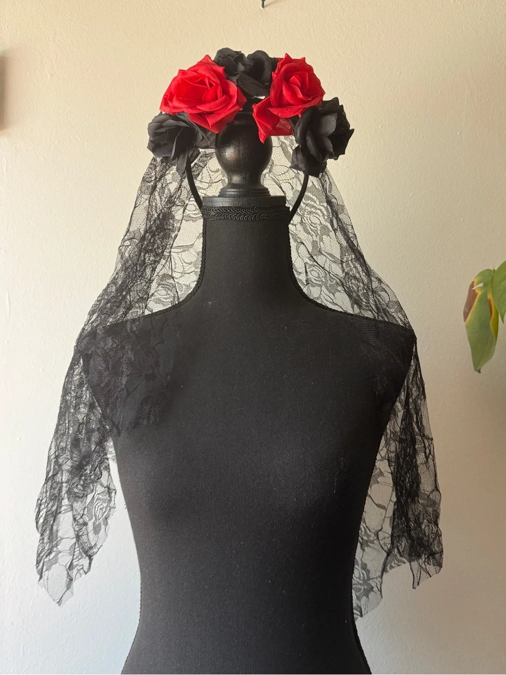 Elegant Gothic Costume Accessory 8 Pcs Set - Headband, Gloves, Jewelry, Mask